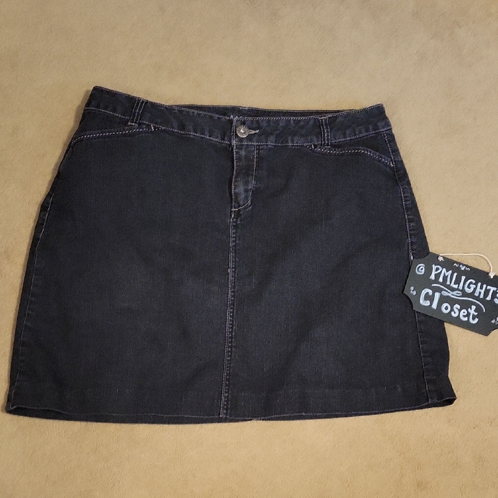 Baccini Classic Black Denim Skirt 16W